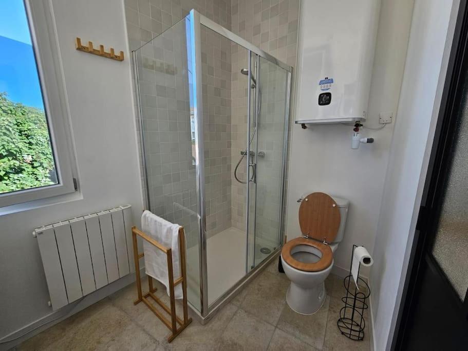 Le Robin Apartment Libourne Exterior photo